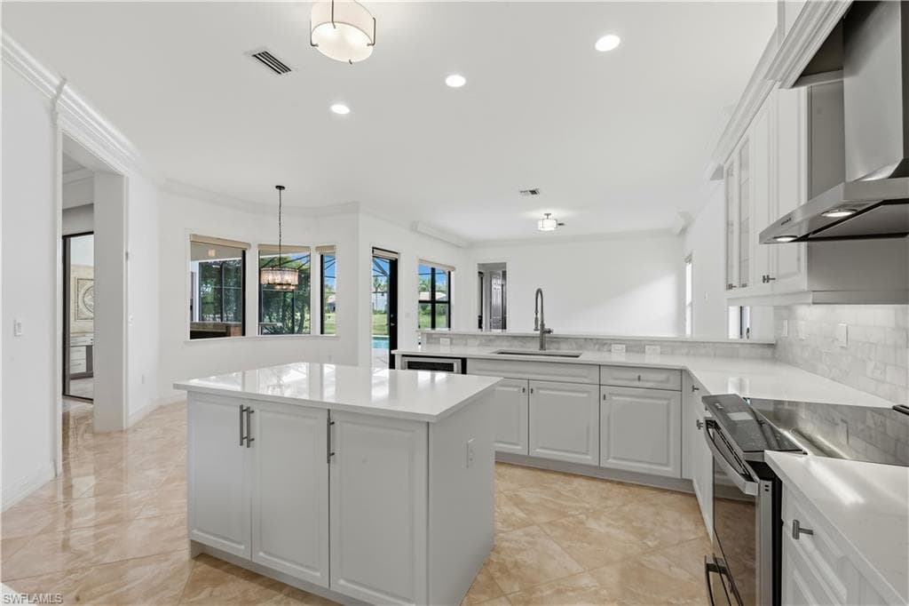 3412 Atlantic CIR, NAPLES FL 34119-13