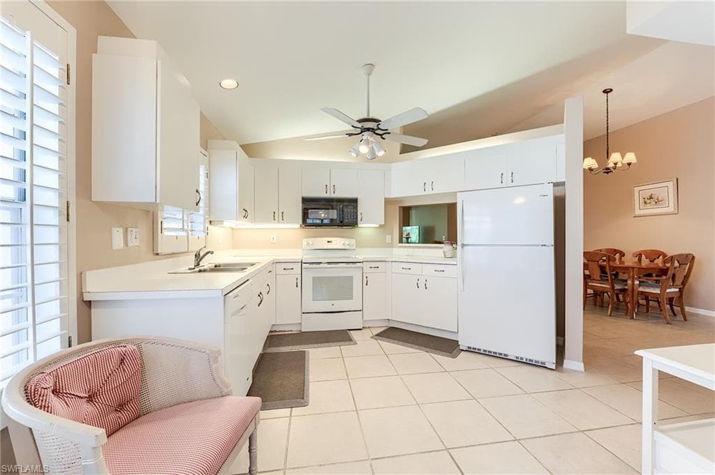 3775 Fieldstone BLVD # 104, NAPLES FL 34109-5