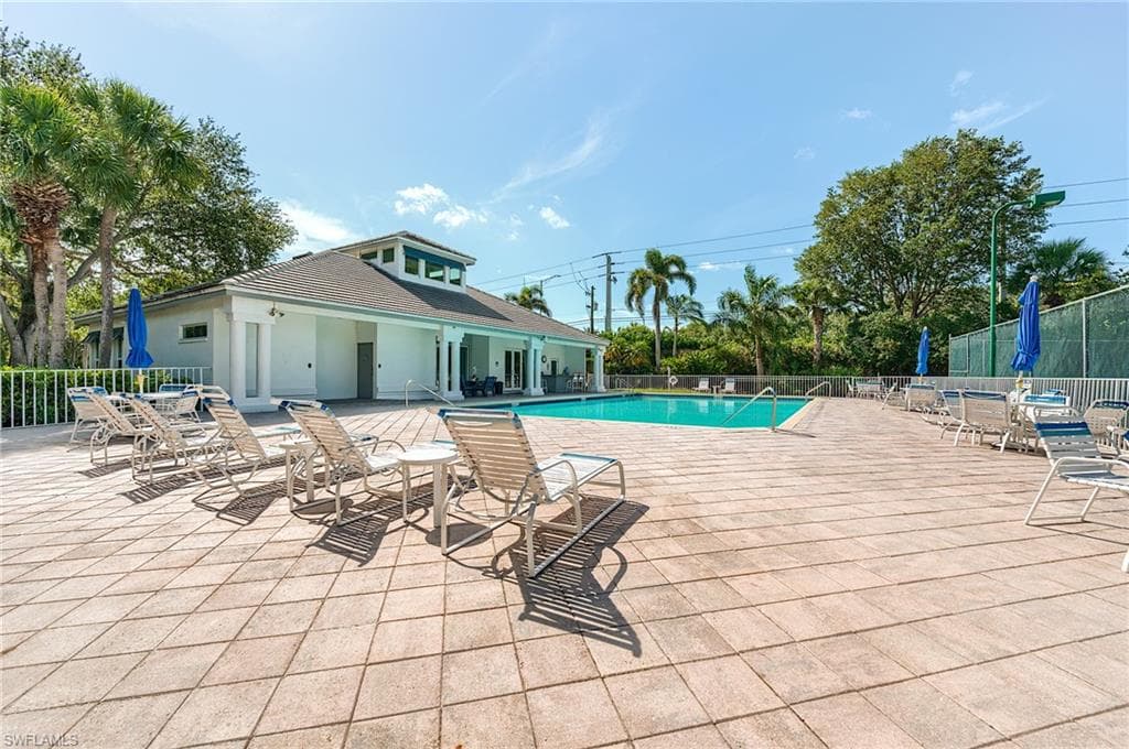 3775 Fieldstone BLVD # 104, NAPLES FL 34109-37