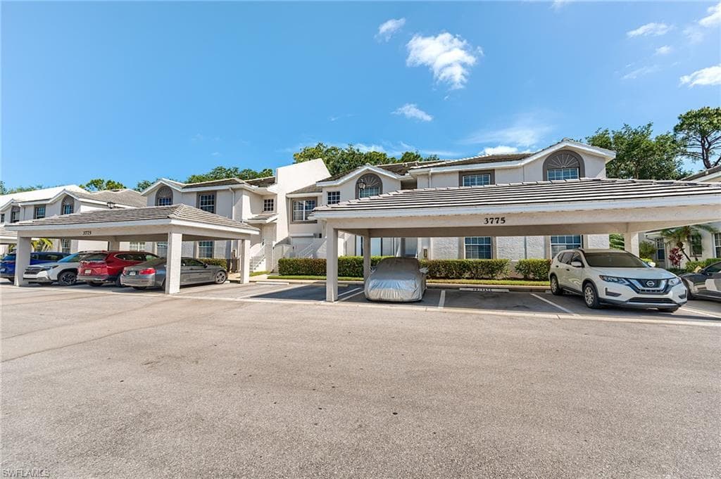 3775 Fieldstone BLVD # 104, NAPLES FL 34109-34