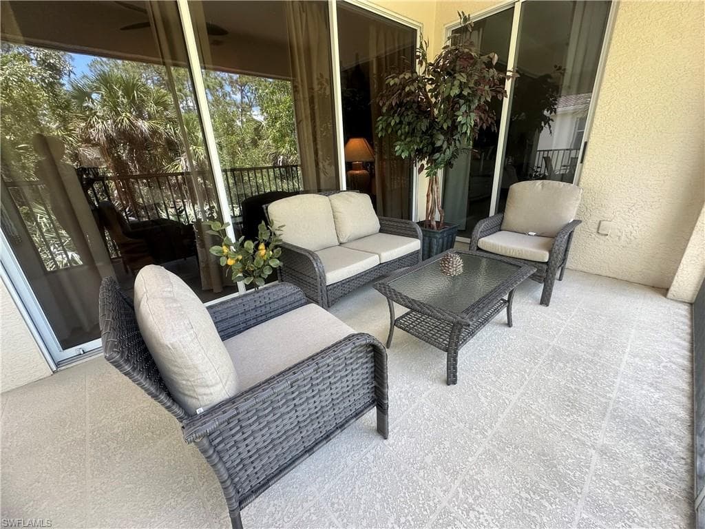 1634 Tarpon Bay DR S # 202, NAPLES FL 34119-26