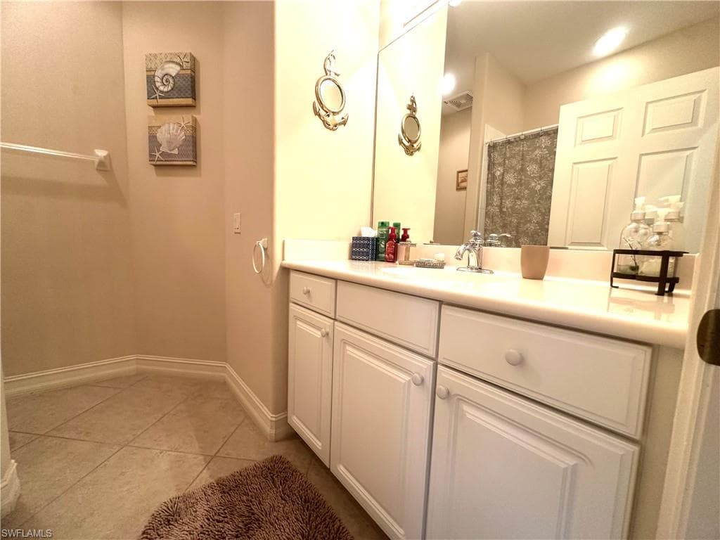 1634 Tarpon Bay DR S # 202, NAPLES FL 34119-20