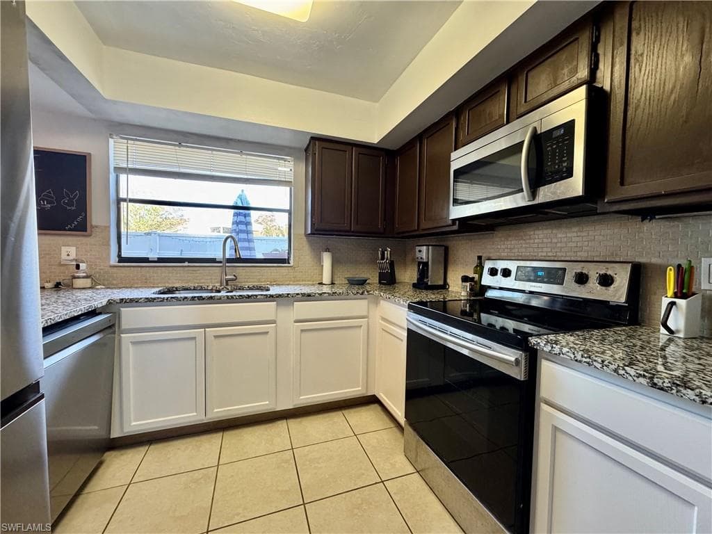 1431 SW Courtyards TER # 115, CAPE CORAL FL 33914-10