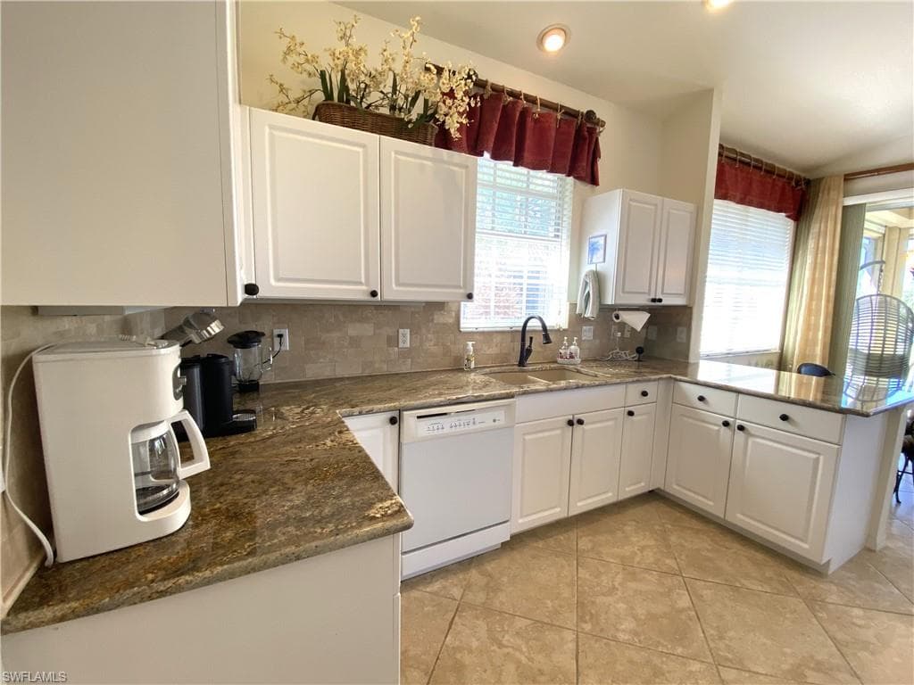 1570 Winding Oaks WAY # 201, NAPLES FL 34109-11