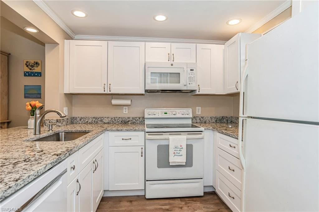 805 River Point DR # 202C, NAPLES FL 34102-5