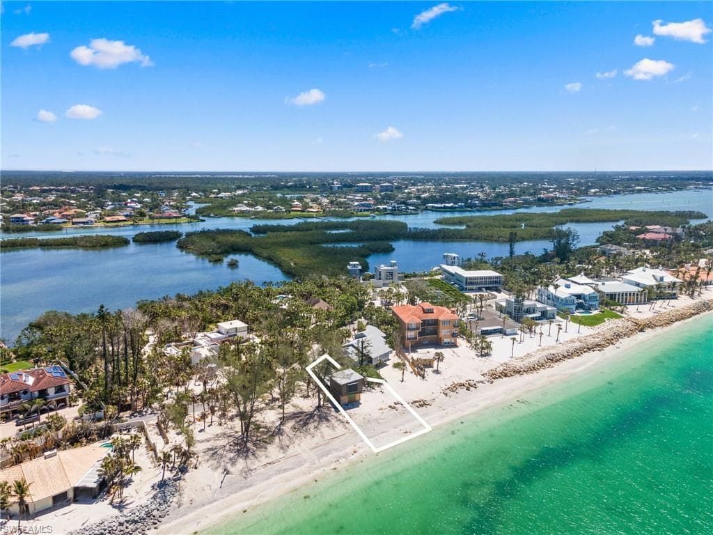 3203 Casey Key RD, NOKOMIS FL 34275-1