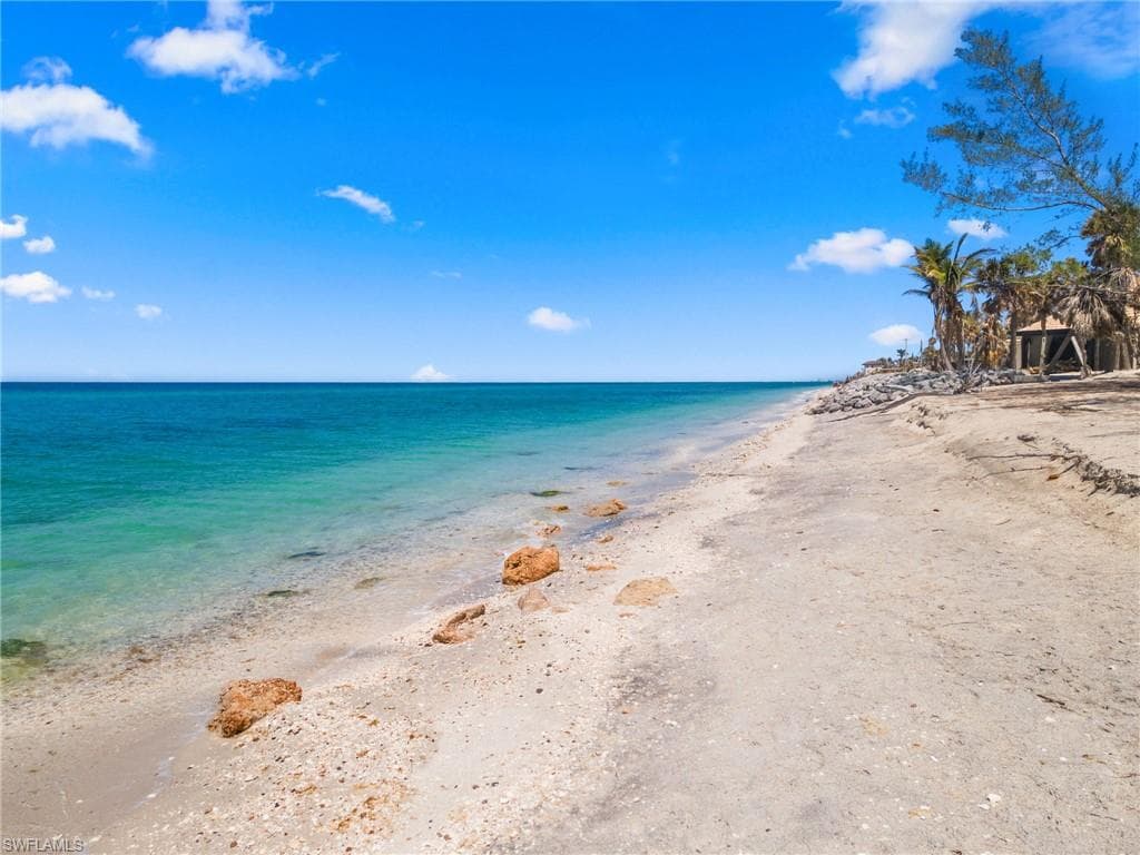 3203 Casey Key RD, NOKOMIS FL 34275-12