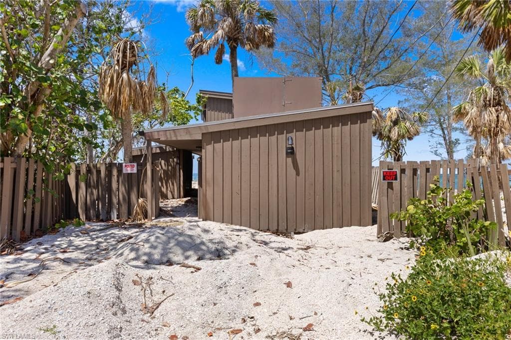 3203 Casey Key RD, NOKOMIS FL 34275-9