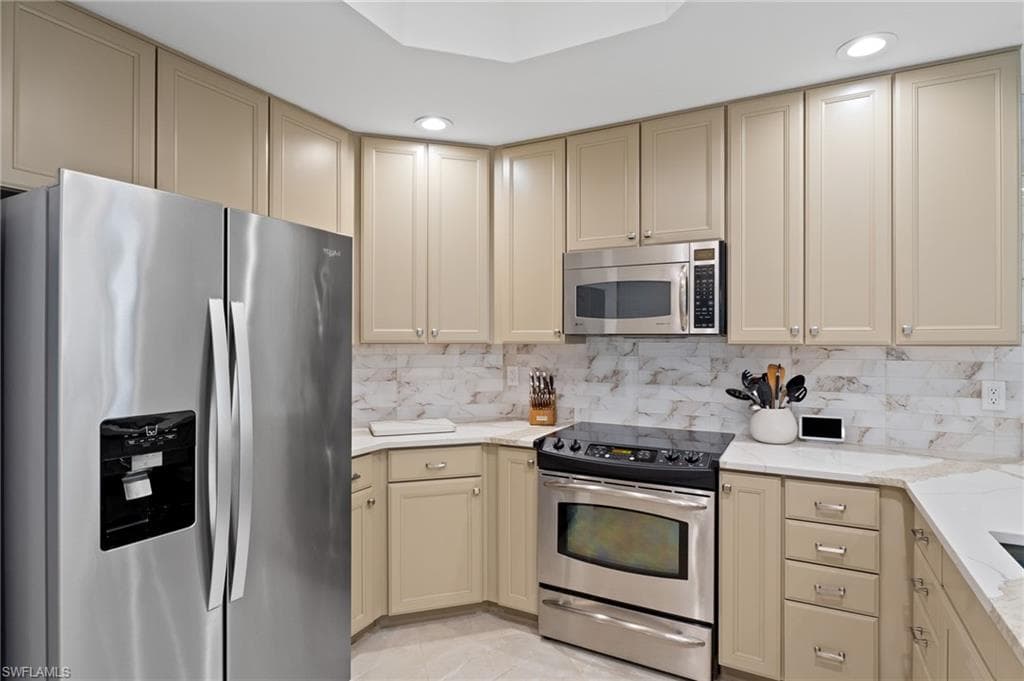 5793 Cape Harbour DR # 1111, CAPE CORAL FL 33914-7