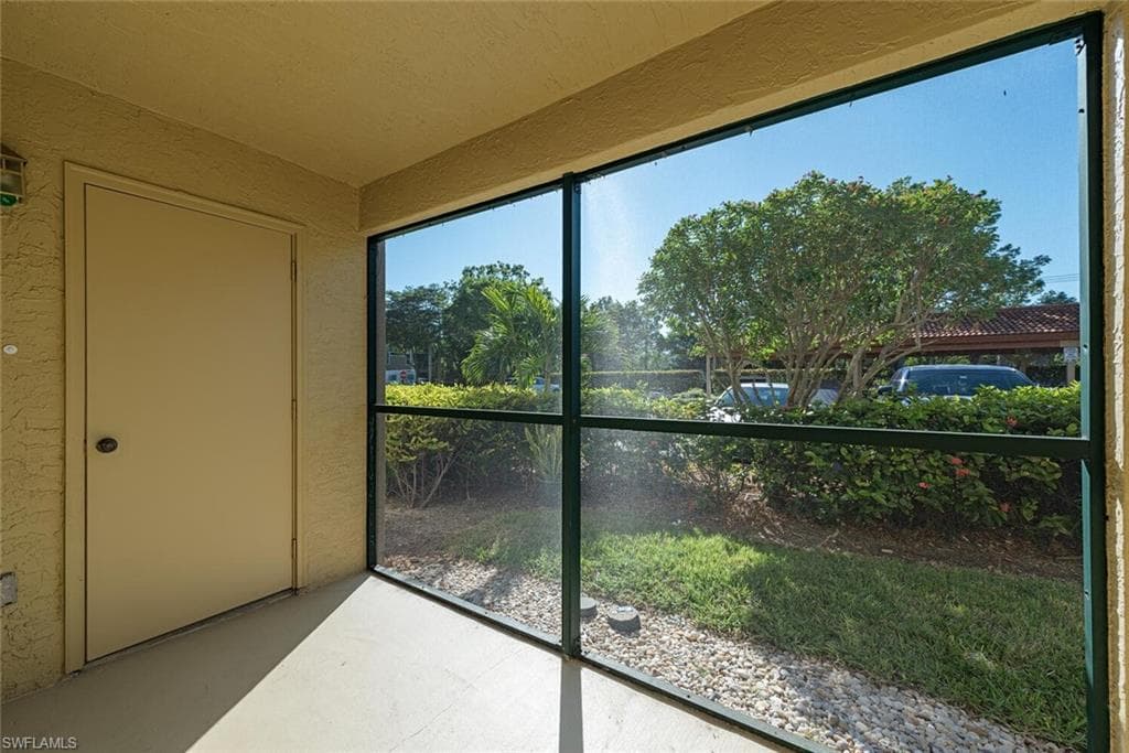 8861 Colonnades CT N # 215, BONITA SPRINGS FL 34135-11