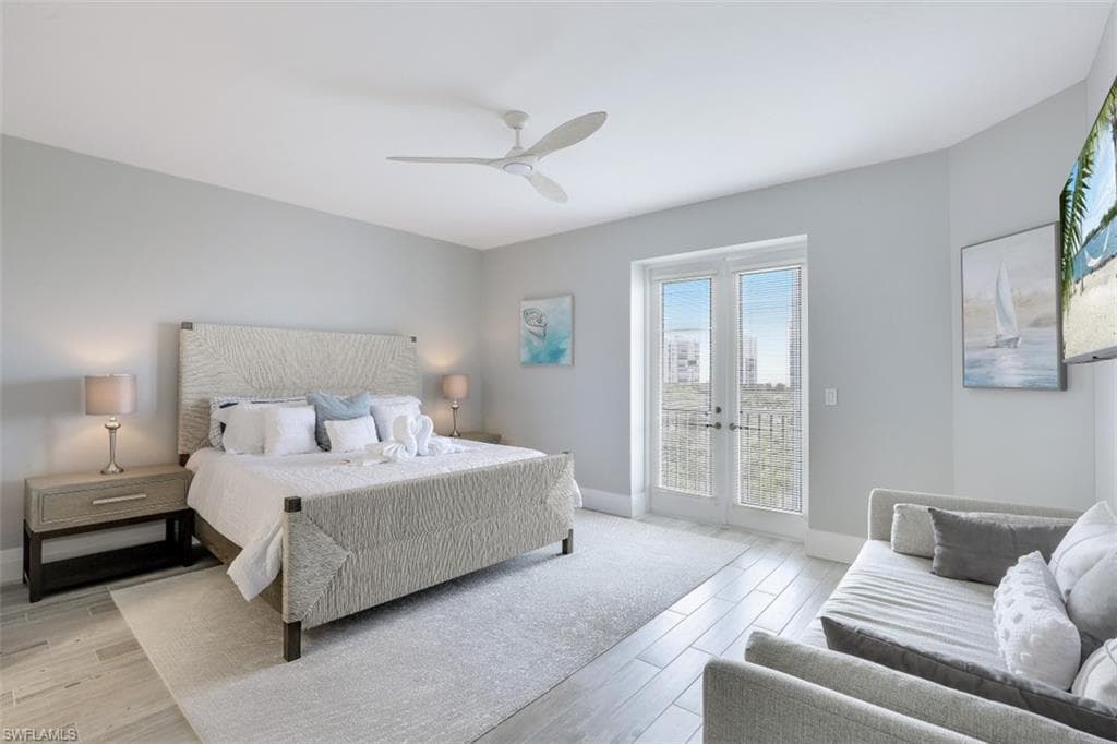 400 FLAGSHIP DR # 802, NAPLES FL 34108-14