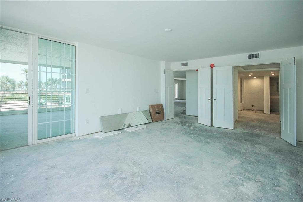 2959 W Gulf DR # 204, SANIBEL FL 33957-11