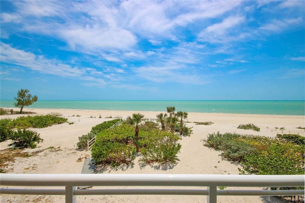 2959 W Gulf DR # 204, SANIBEL FL 33957-3