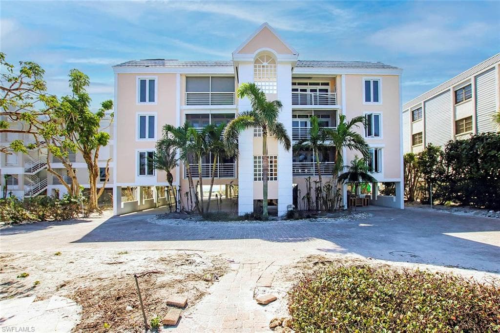 2959 W Gulf DR # 204, SANIBEL FL 33957-20