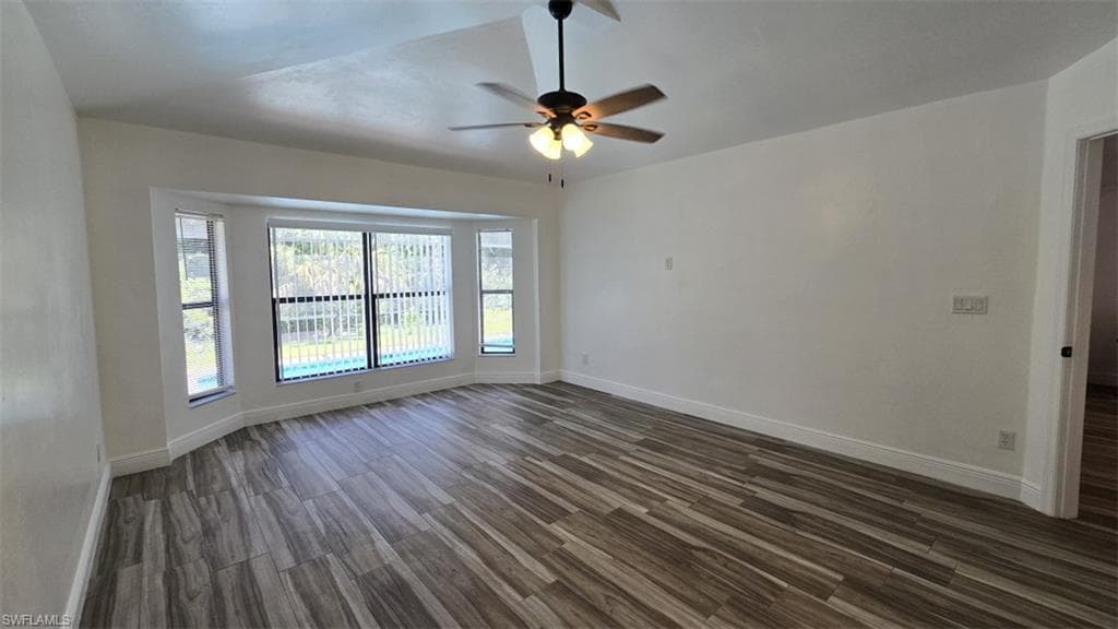 7311 Sean LN, NORTH FORT MYERS FL 33917-11