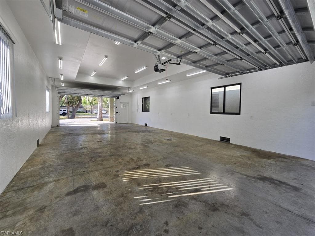 7311 Sean LN, NORTH FORT MYERS FL 33917-29