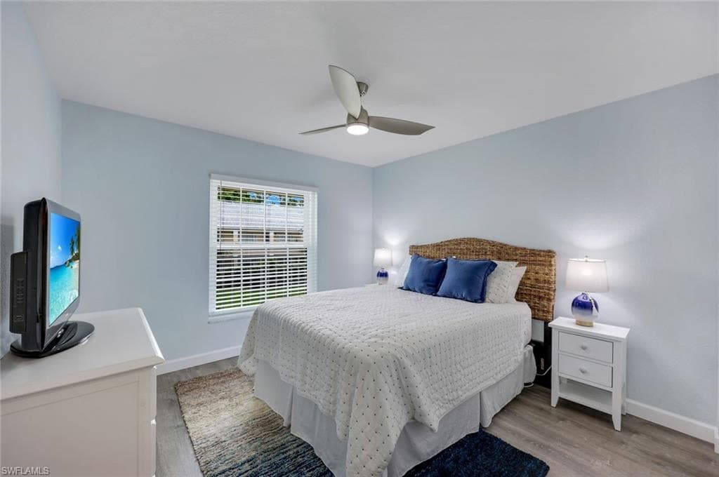 774 Wiggins Lake DR # 203, NAPLES FL 34110-15