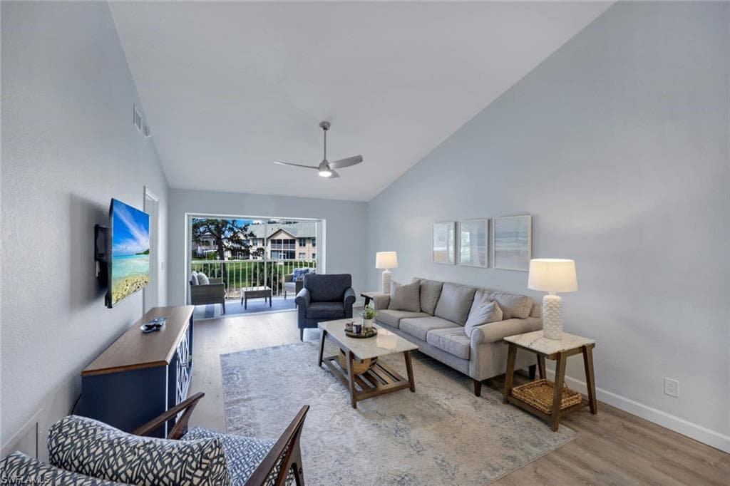 774 Wiggins Lake DR # 203, NAPLES FL 34110-9