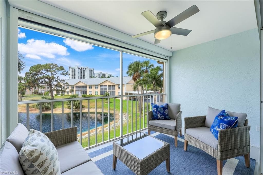 774 Wiggins Lake DR # 203, NAPLES FL 34110-10