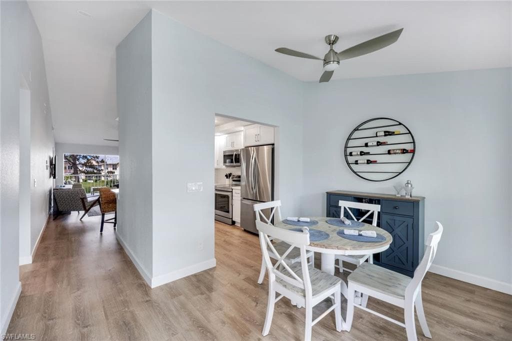 774 Wiggins Lake DR # 203, NAPLES FL 34110-3