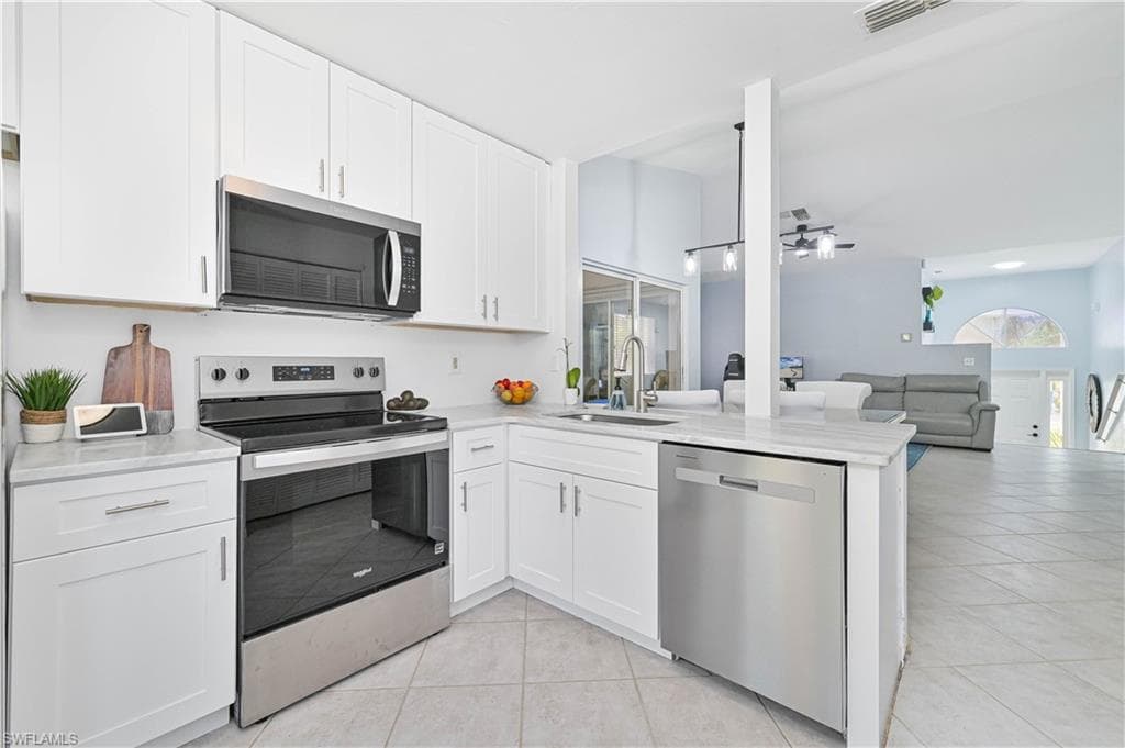 6088 Waterway Bay DR, FORT MYERS FL 33908-12