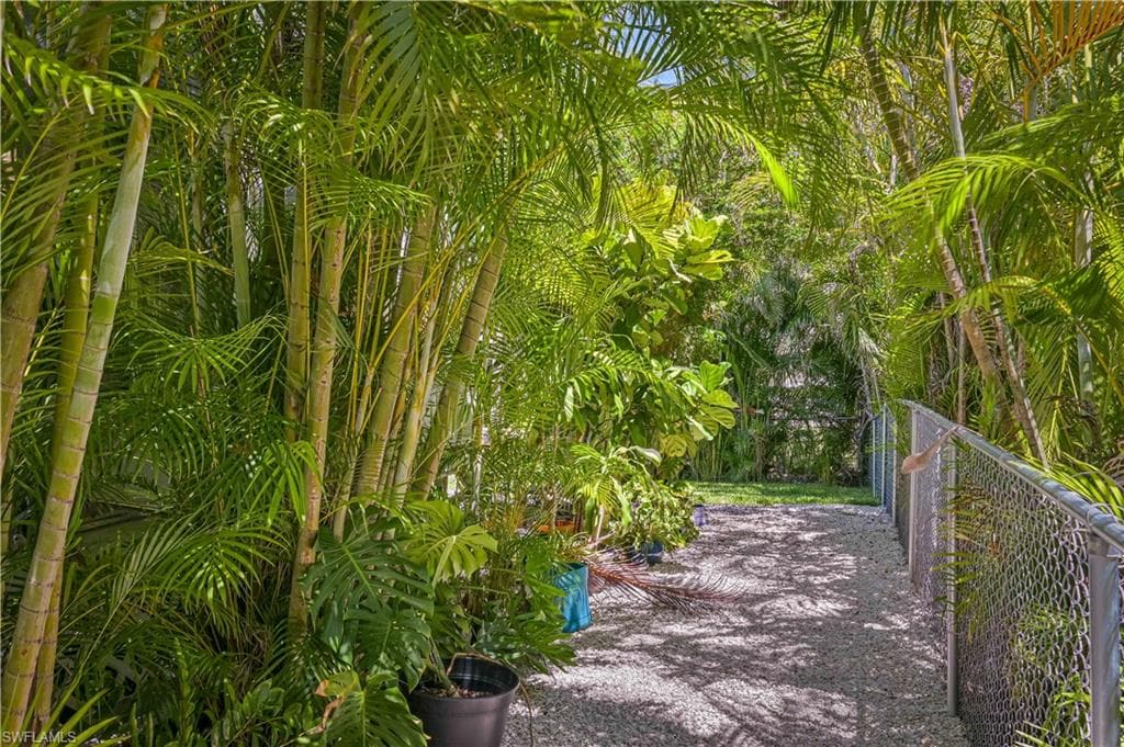 6088 Waterway Bay DR, FORT MYERS FL 33908-2