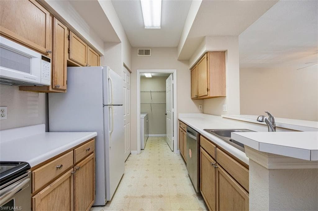 4635 Saint Croix LN 1218-10