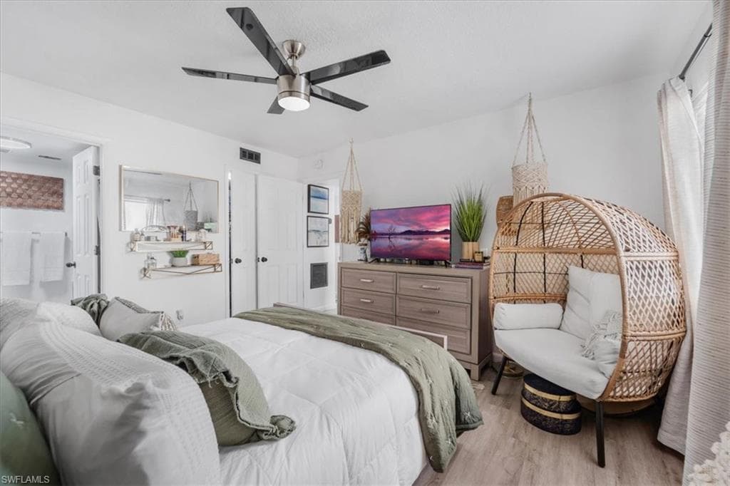 4623 Bayshore DR # C2, NAPLES FL 34112-19