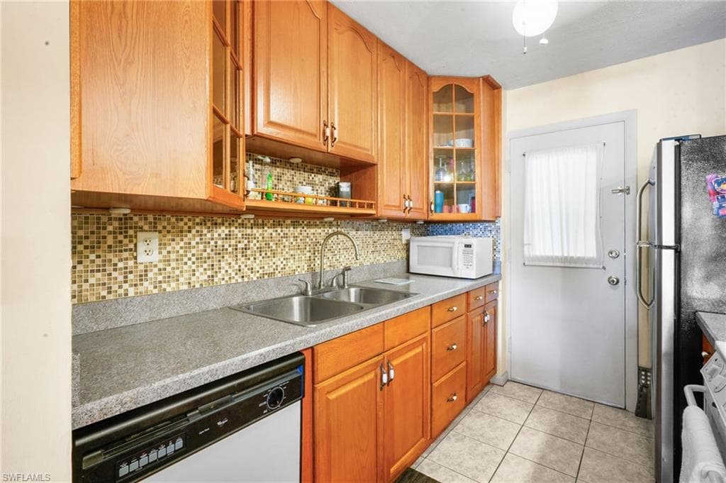 1766 Cape Coral PKWY E # 310, CAPE CORAL FL 33904-6