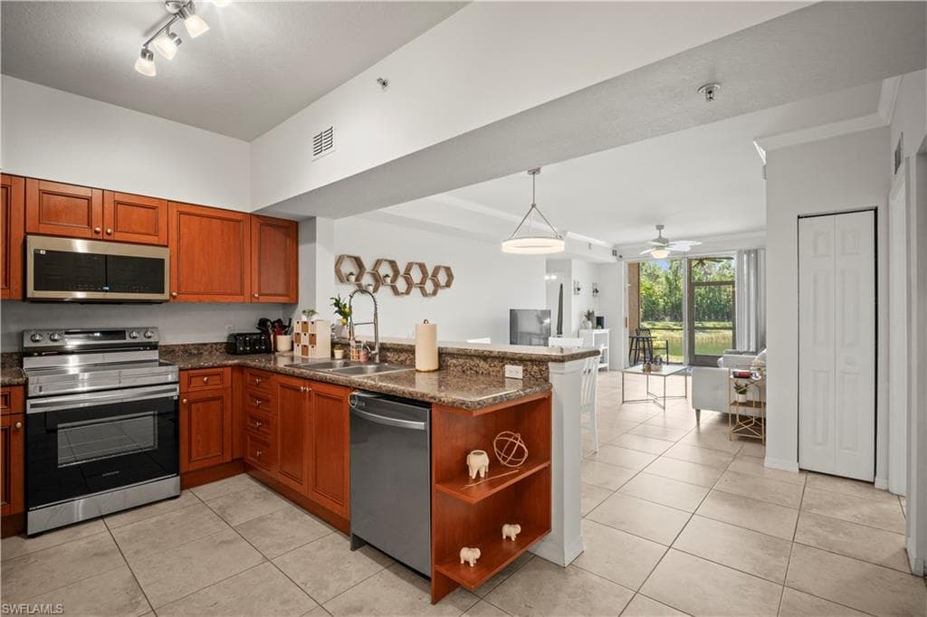 10121 Villagio Palms WAY # 102, ESTERO FL 33928-2