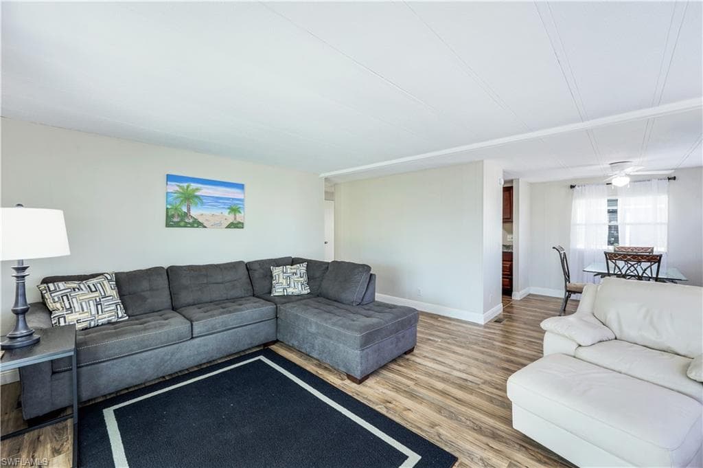 21 Le Mans DR N, NAPLES FL 34112-5