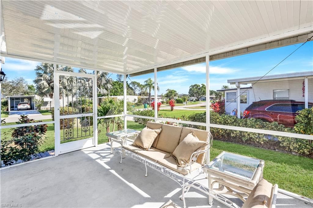 21 Le Mans DR N, NAPLES FL 34112-21