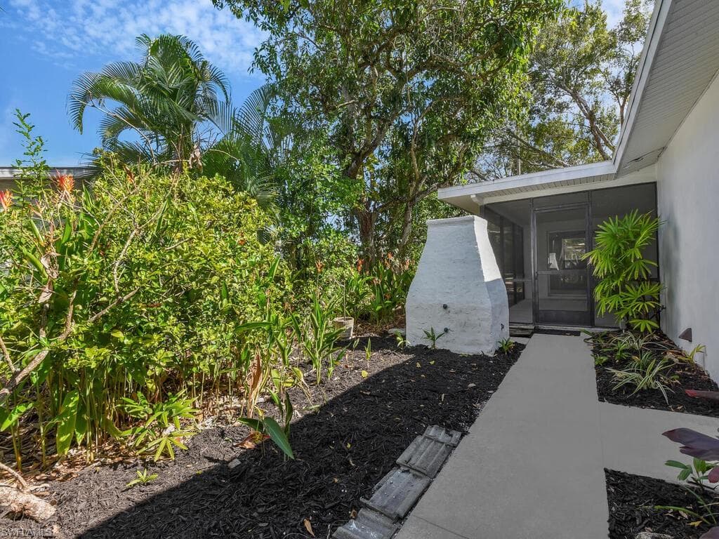 4941 Aztec CIR, NAPLES FL 34112-32