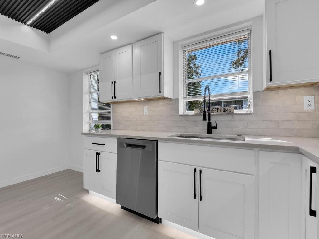 4941 Aztec CIR, NAPLES FL 34112-13