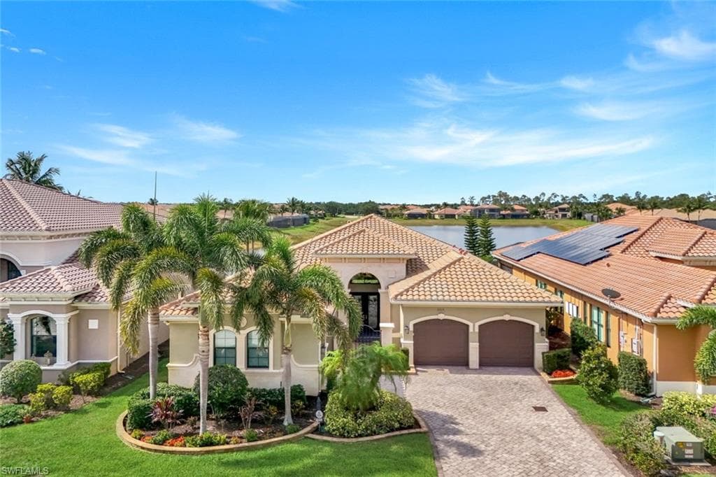 2915 Cinnamon Bay CIR, NAPLES FL 34119-1