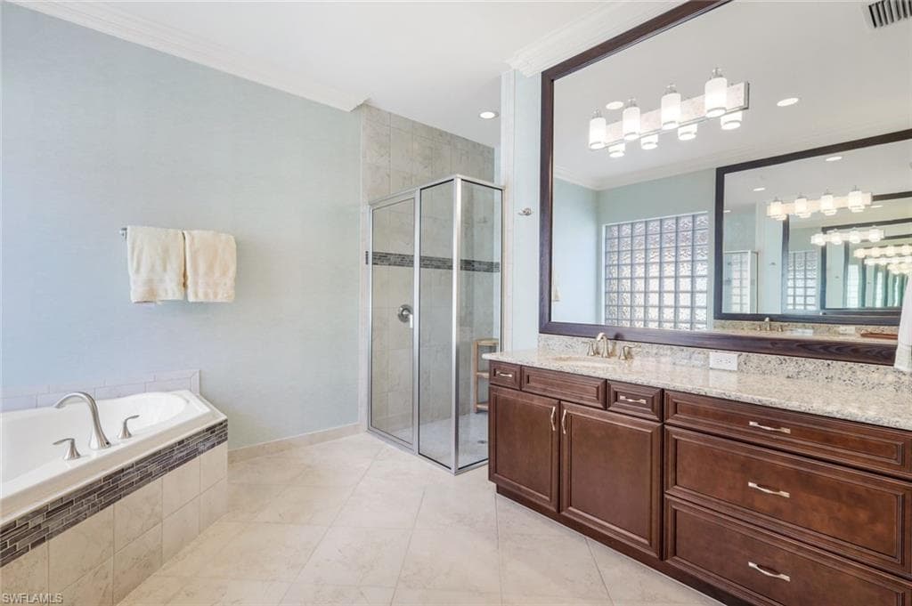 2915 Cinnamon Bay CIR, NAPLES FL 34119-19