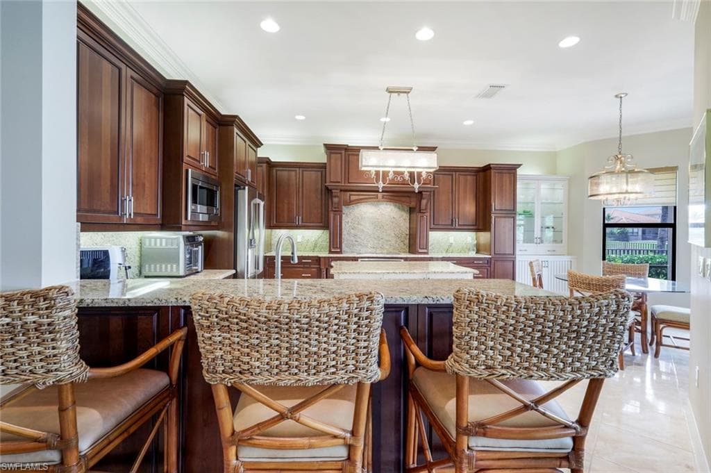 2915 Cinnamon Bay CIR, NAPLES FL 34119-8