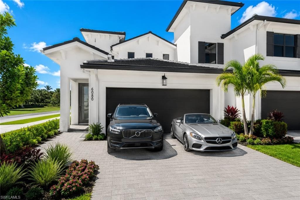 6093 Barbara CIR-8