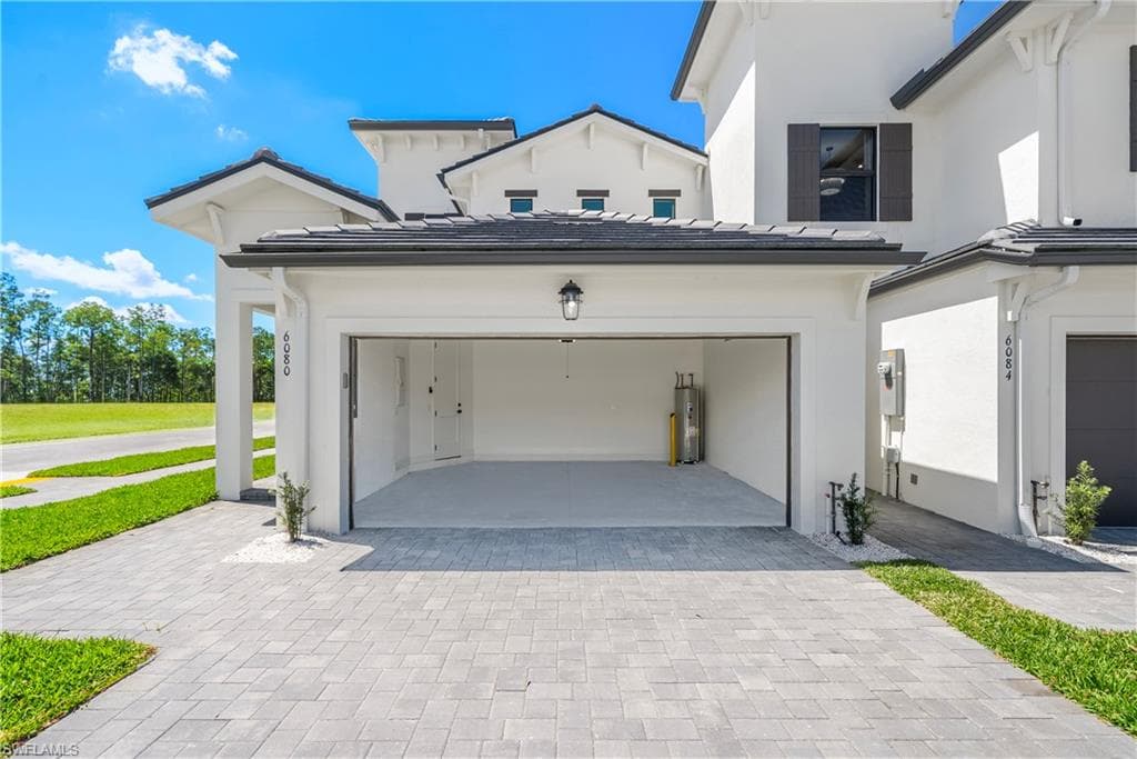 6093 Barbara CIR-10