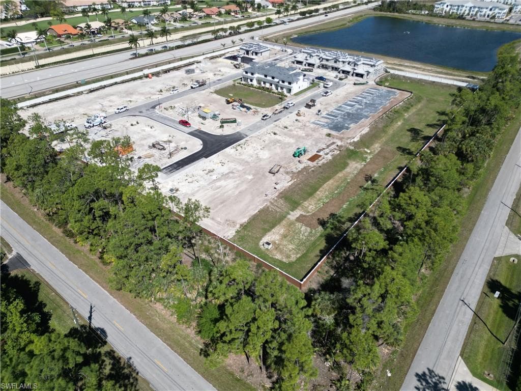 6089 Barbara CIR, NAPLES FL 34112-12