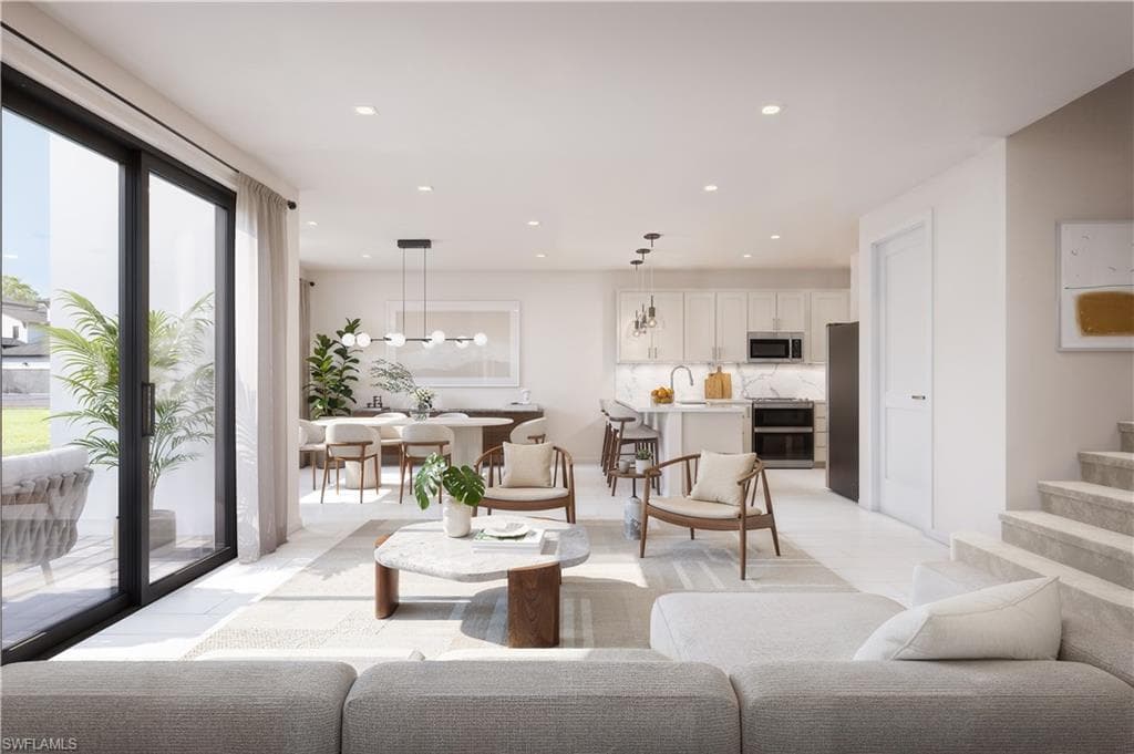 6085 Barbara CIR-8