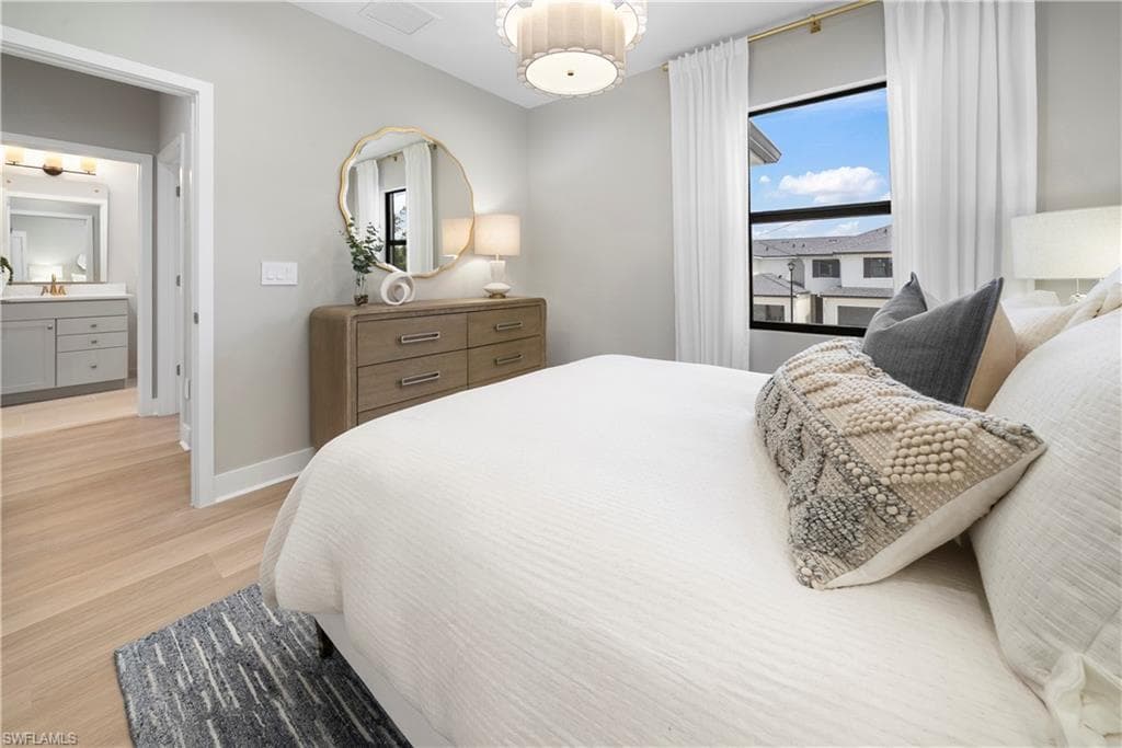 6088 Barbara CIR-32