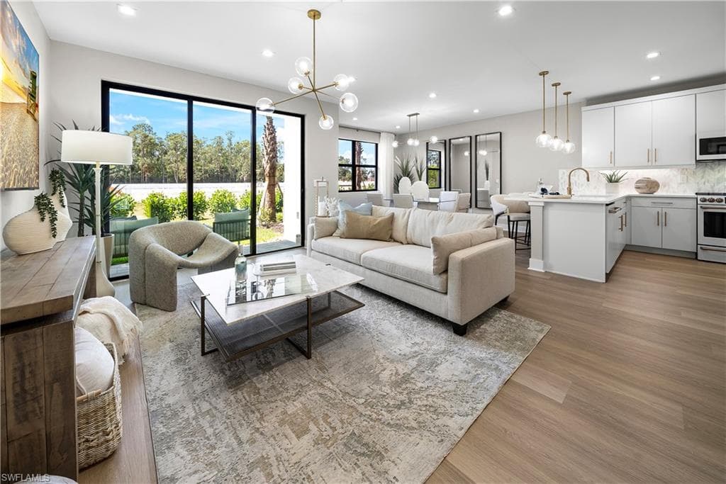 6088 Barbara CIR-3