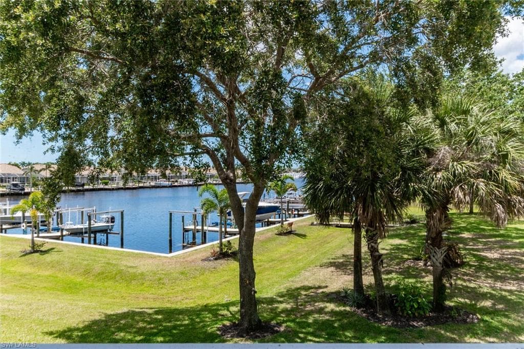 275 Cays DR # 2208, NAPLES FL 34114-1