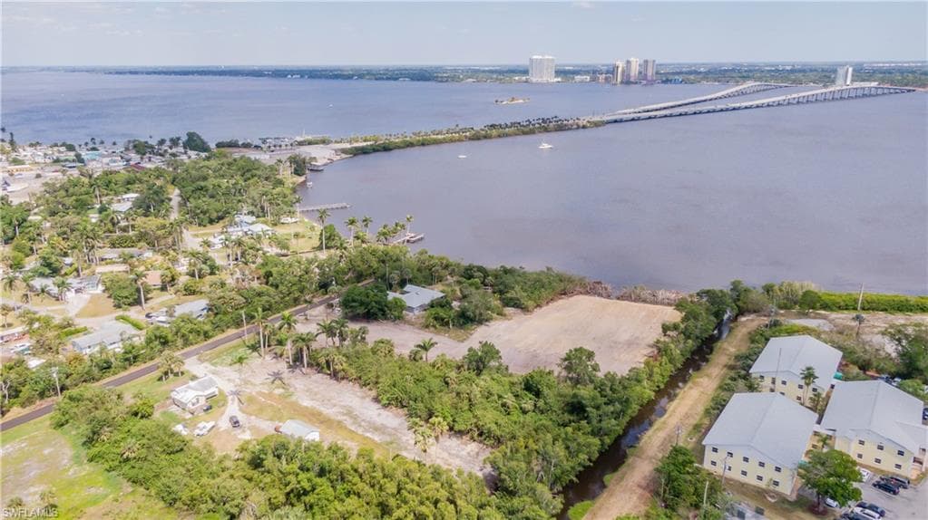 1069 River RD-4
