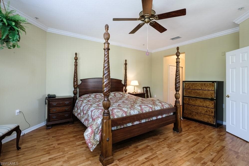 4873 Hampshire CT # 101, NAPLES FL 34112-11