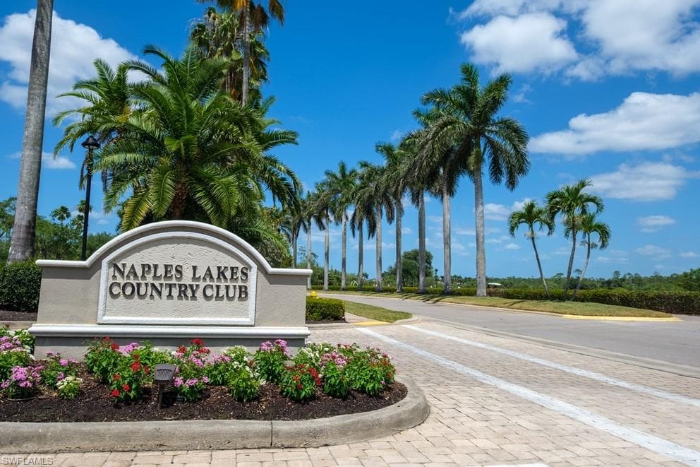 4873 Hampshire CT # 101, NAPLES FL 34112-21