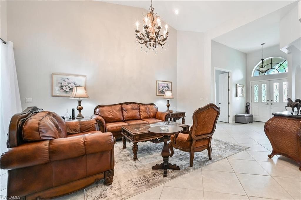 6545 Chestnut CIR, NAPLES FL 34109-5