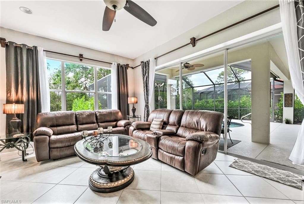 6545 Chestnut CIR, NAPLES FL 34109-15