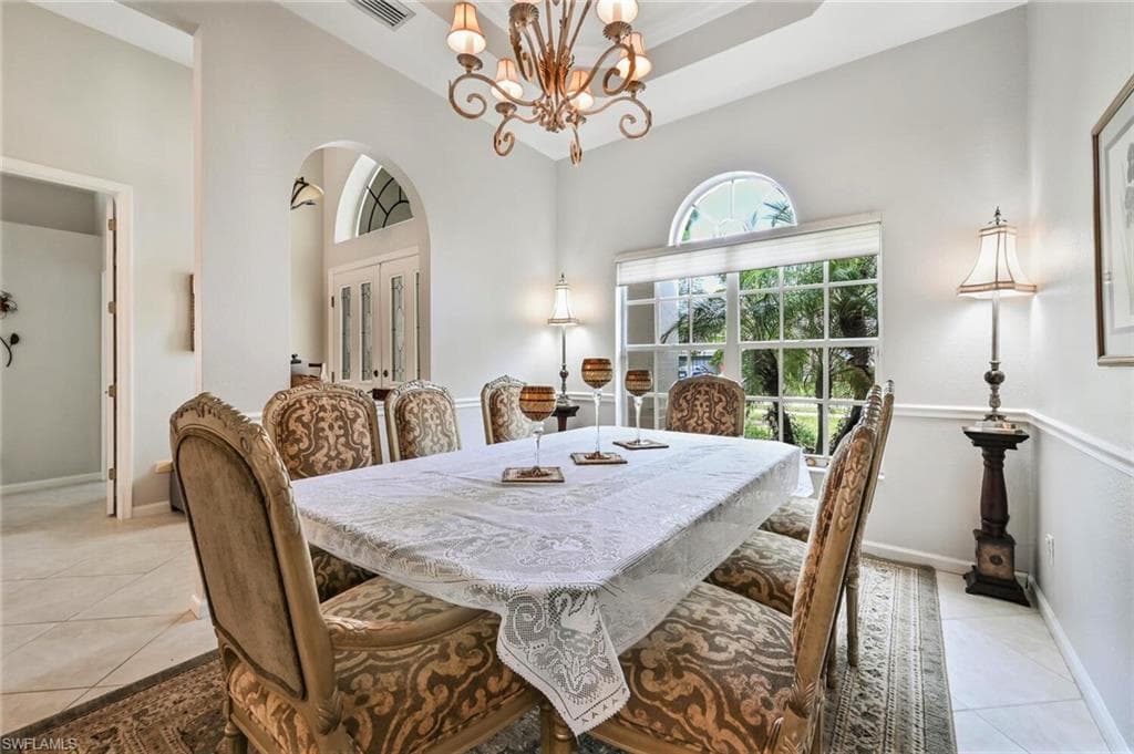 6545 Chestnut CIR, NAPLES FL 34109-8